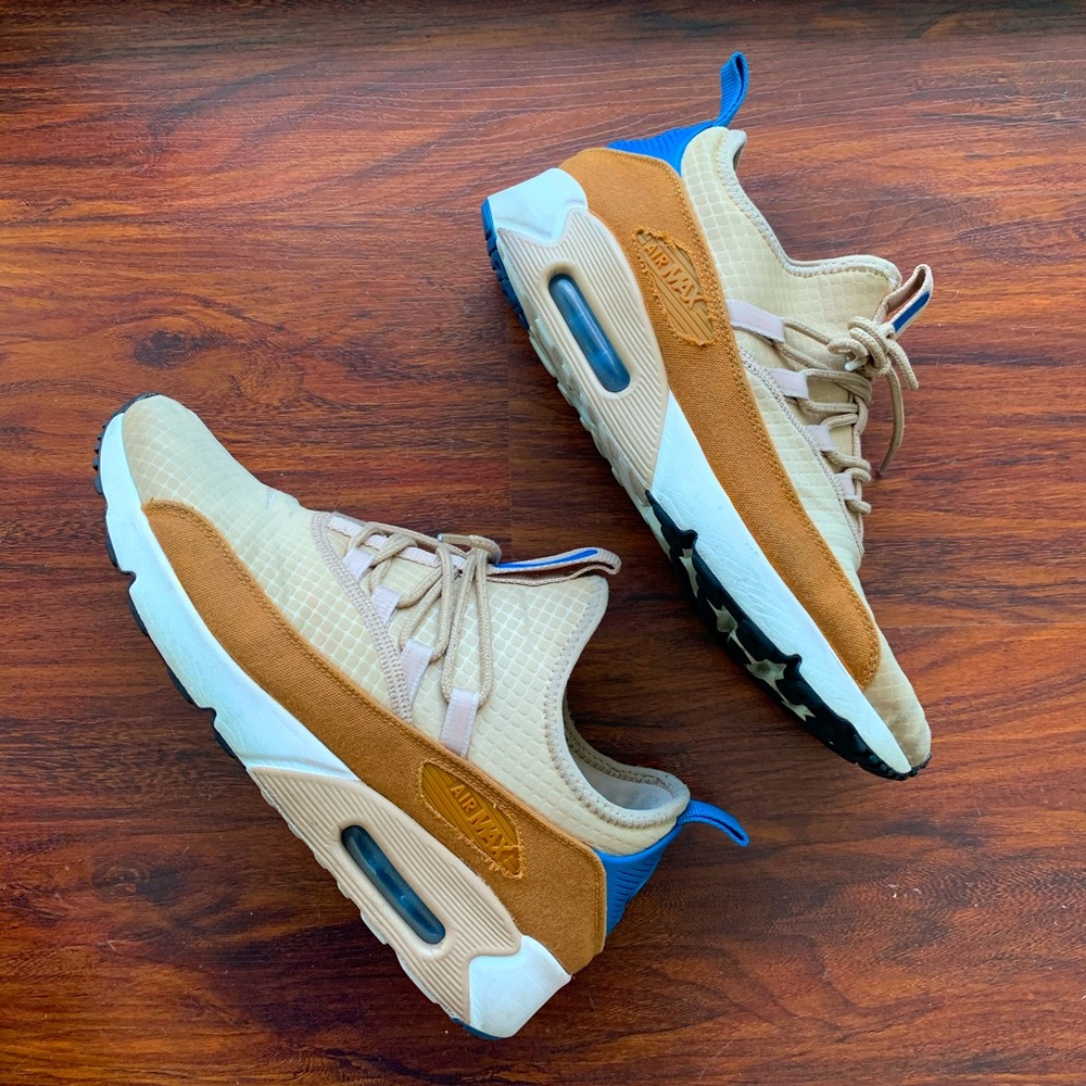 Nike AirMax sneakers